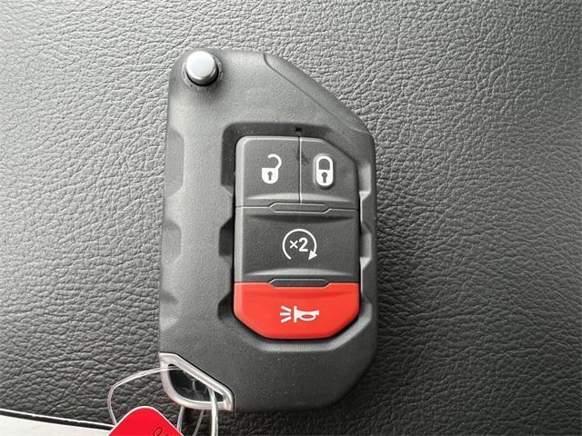 new 2026 Jeep Wrangler car, priced at $47,385