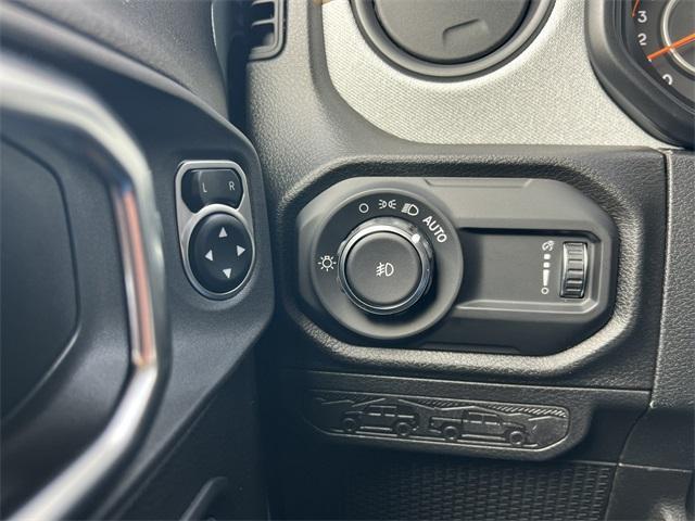 new 2026 Jeep Wrangler car, priced at $47,385