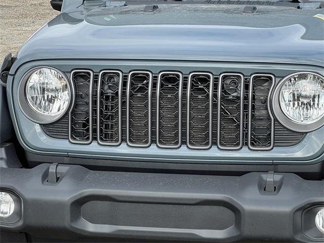 new 2026 Jeep Wrangler car, priced at $47,385
