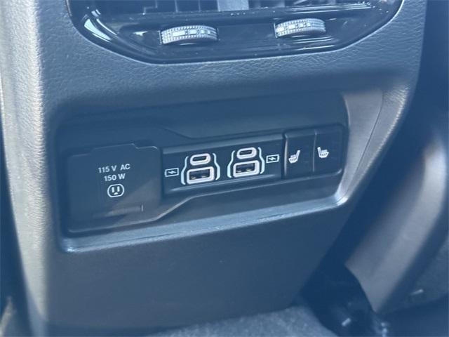 used 2025 Jeep Grand Cherokee car