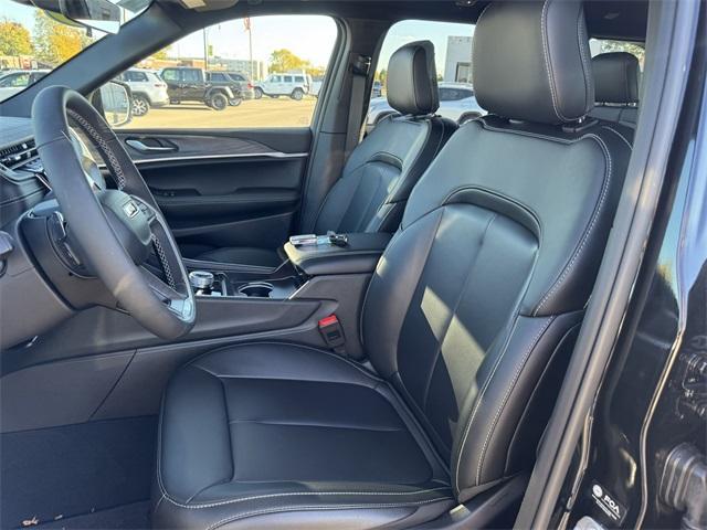 used 2025 Jeep Grand Cherokee car