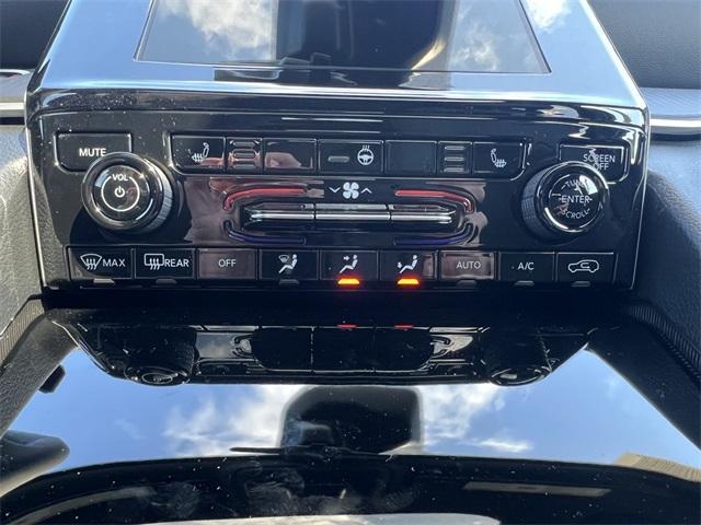 new 2025 Jeep Grand Cherokee car, priced at $48,375