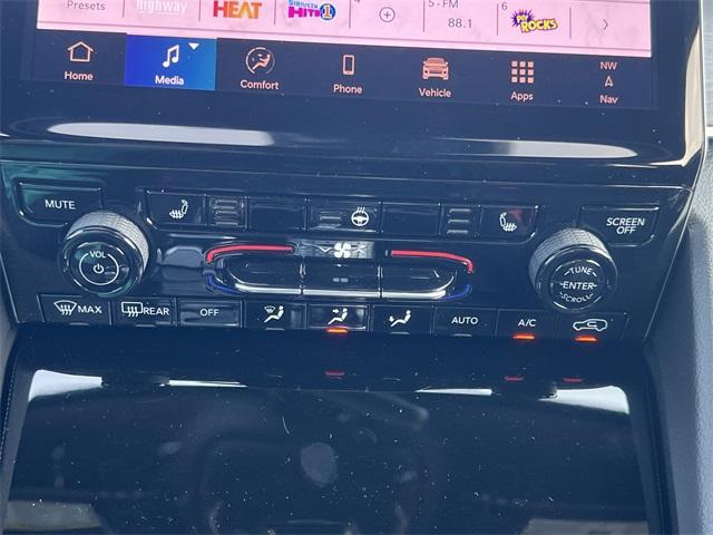 new 2025 Jeep Grand Cherokee car, priced at $48,333