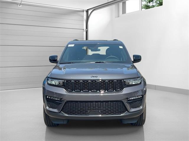 new 2025 Jeep Grand Cherokee car, priced at $42,945
