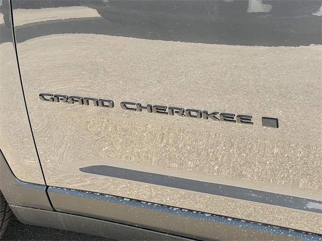 new 2025 Jeep Grand Cherokee car, priced at $42,945