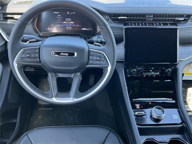 new 2025 Jeep Grand Cherokee car, priced at $47,797