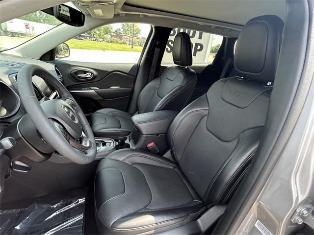 used 2022 Jeep Cherokee car, priced at $28,795