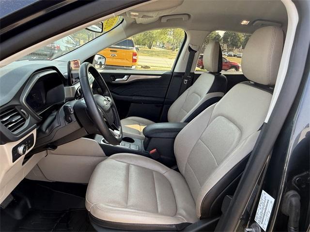 used 2022 Ford Escape car, priced at $25,595