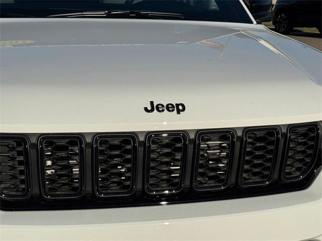 used 2025 Jeep Grand Cherokee car