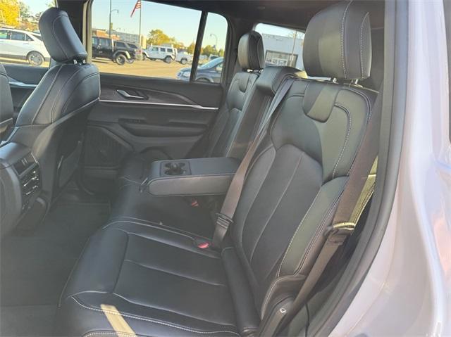 used 2025 Jeep Grand Cherokee car