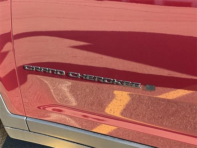 new 2025 Jeep Grand Cherokee car, priced at $48,333