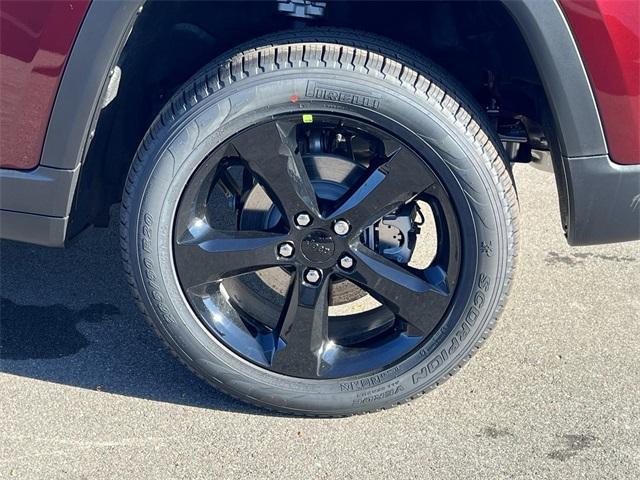 new 2025 Jeep Grand Cherokee car, priced at $48,333