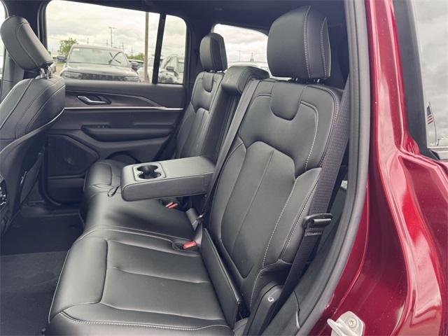 new 2025 Jeep Grand Cherokee car, priced at $52,735