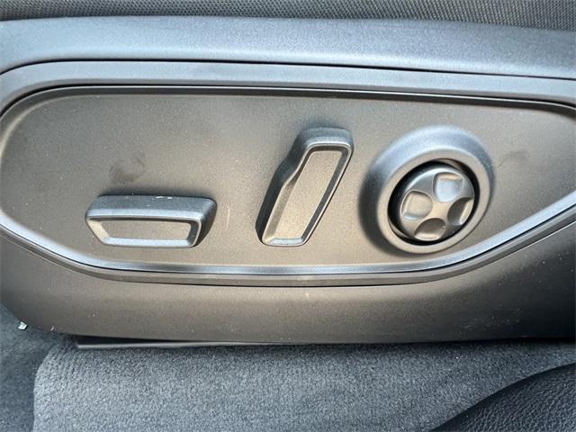 new 2025 Jeep Grand Cherokee L car, priced at $43,655