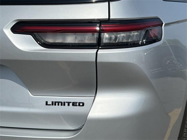 new 2025 Jeep Grand Cherokee L car, priced at $43,655