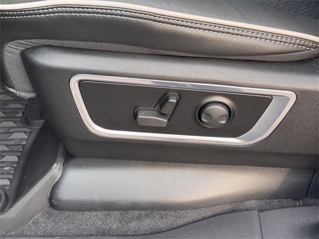 new 2025 Ram 1500 car, priced at $65,276