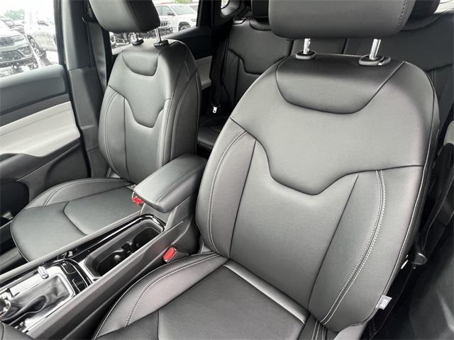 new 2025 Jeep Compass car, priced at $34,835