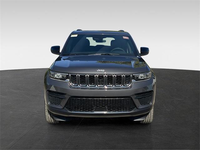 new 2025 Jeep Grand Cherokee car, priced at $43,970