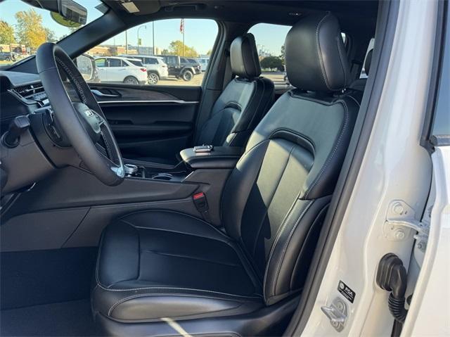 used 2025 Jeep Grand Cherokee car