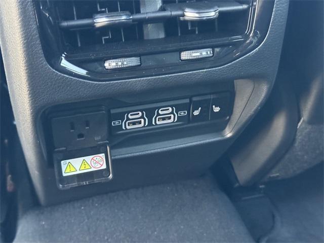 used 2025 Jeep Grand Cherokee car