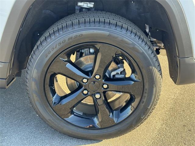 used 2025 Jeep Grand Cherokee car