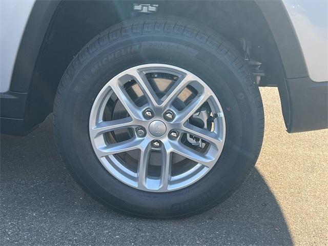 new 2025 Jeep Grand Cherokee L car, priced at $39,515