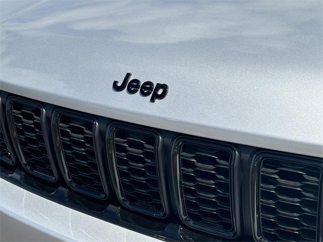 new 2024 Jeep Grand Cherokee car, priced at $44,844