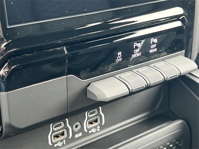 new 2025 Ram 1500 car, priced at $53,123