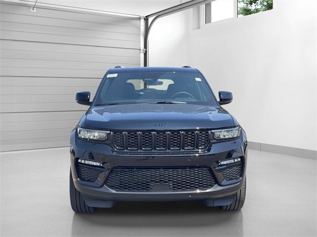 new 2025 Jeep Grand Cherokee car, priced at $43,945