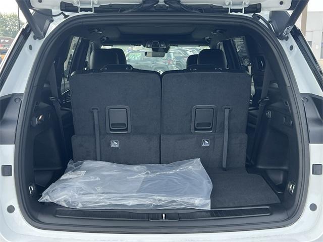 new 2025 Jeep Grand Cherokee L car, priced at $49,597