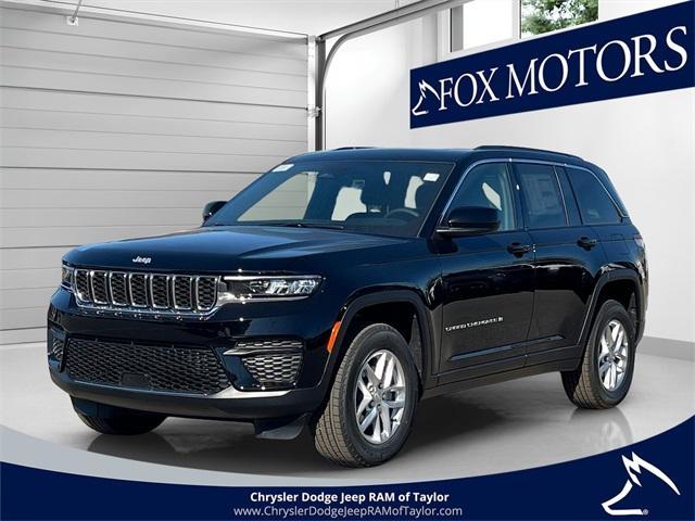 new 2025 Jeep Grand Cherokee car, priced at $40,156