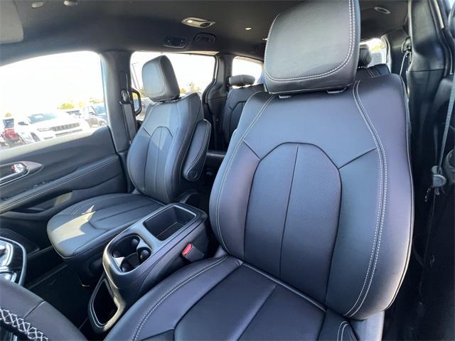 new 2026 Chrysler Pacifica car, priced at $40,513