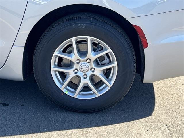 new 2026 Chrysler Pacifica car, priced at $40,513