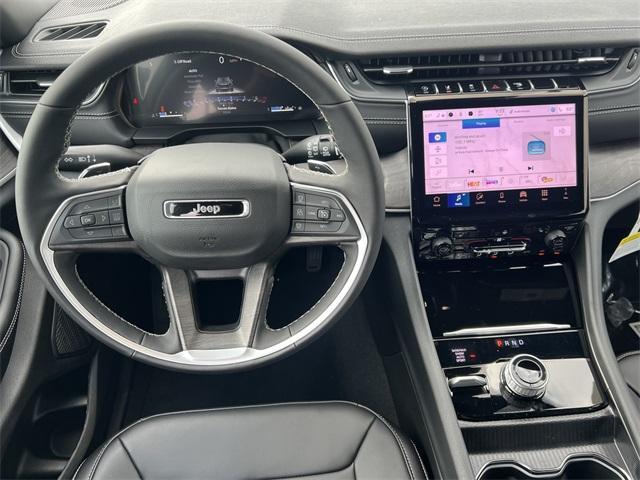 new 2025 Jeep Grand Cherokee car, priced at $48,195
