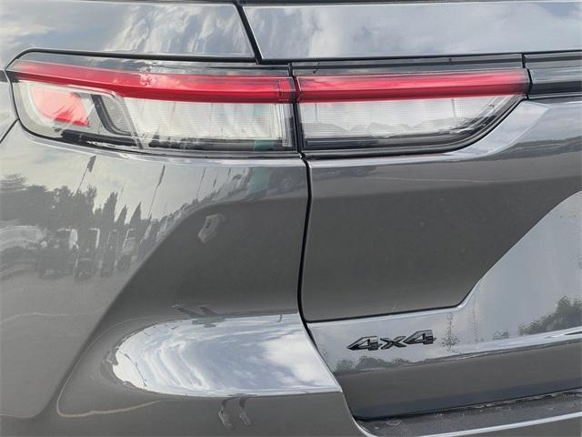 new 2025 Jeep Grand Cherokee car, priced at $48,195