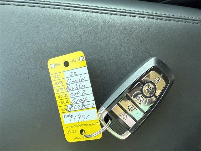 used 2022 Lincoln Nautilus car, priced at $32,314