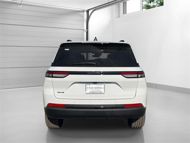 new 2025 Jeep Grand Cherokee car, priced at $43,402