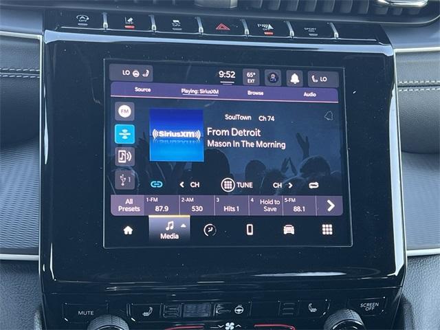 new 2025 Jeep Grand Cherokee car, priced at $43,402