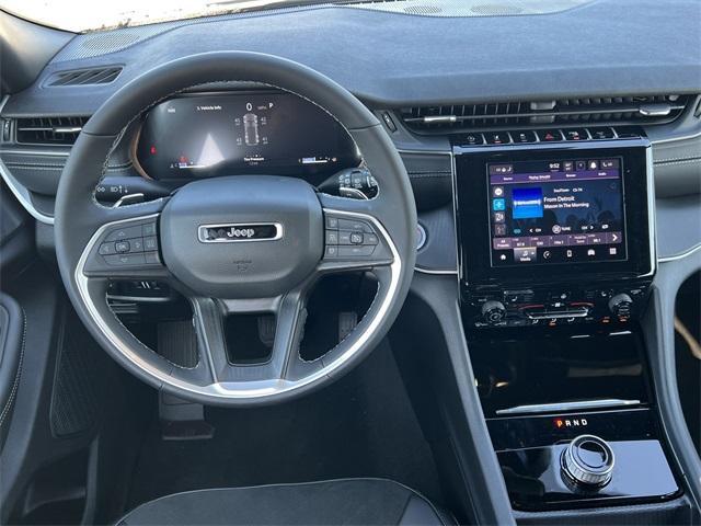 new 2025 Jeep Grand Cherokee car, priced at $43,402
