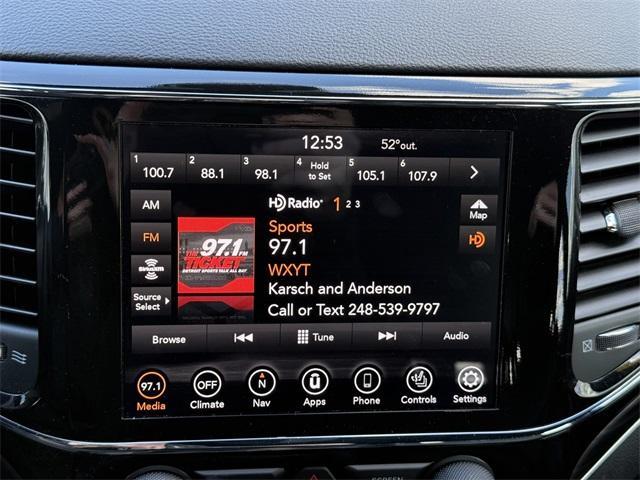 used 2022 Jeep Grand Cherokee WK car, priced at $23,895