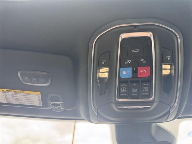 new 2025 Jeep Grand Cherokee car, priced at $52,535