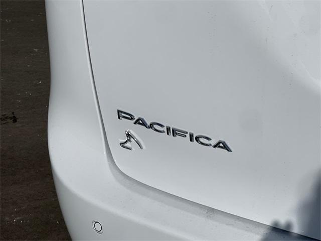 new 2024 Chrysler Pacifica car, priced at $41,558