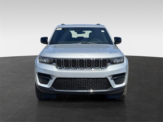 new 2025 Jeep Grand Cherokee car, priced at $44,170