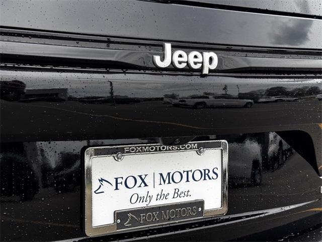 new 2025 Jeep Grand Cherokee car, priced at $40,156