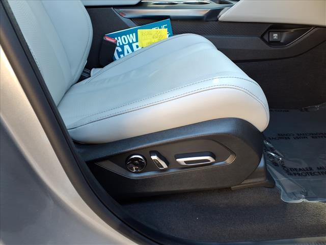 used 2025 Acura MDX car, priced at $52,555