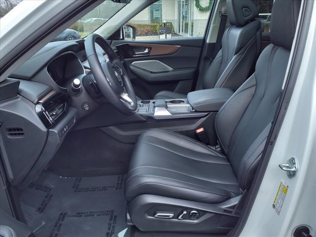 used 2022 Acura MDX car, priced at $34,517