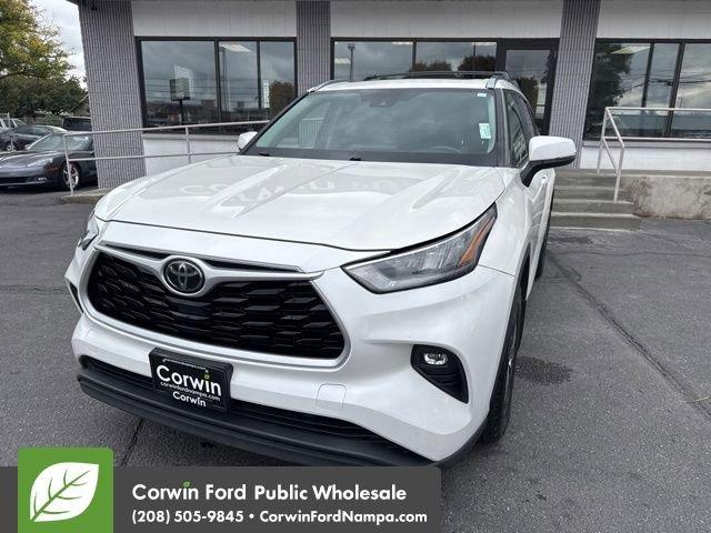 used 2020 Toyota Highlander car, priced at $22,000