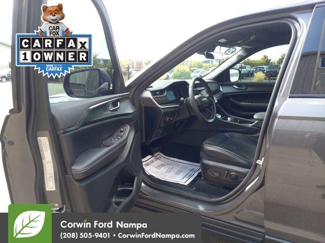 used 2025 Jeep Grand Cherokee car, priced at $38,350