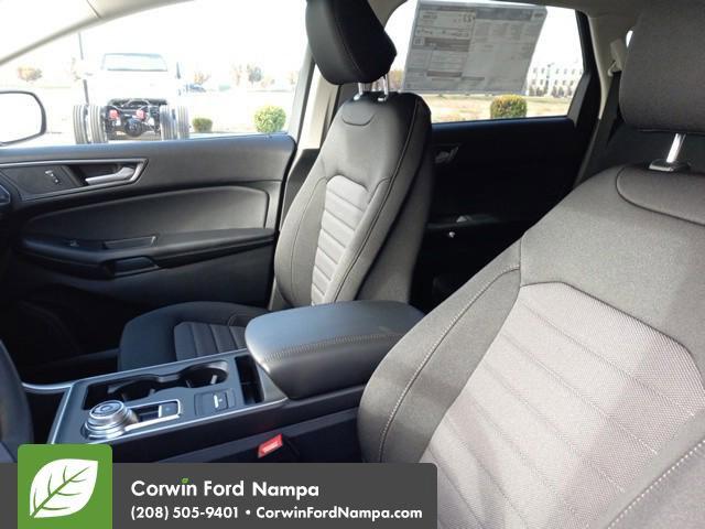 new 2024 Ford Edge car, priced at $36,430