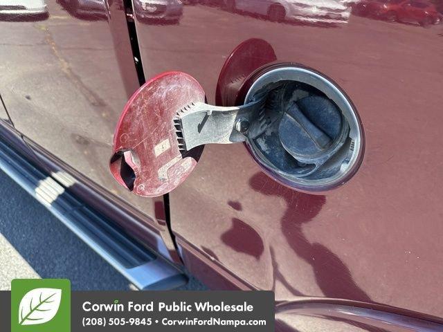 used 2006 Ford F-150 car, priced at $2,500